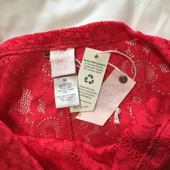 Free People- We are HAH -Chase Me Down Lace Panty in Siren Red Size M - Picture 5 of 6